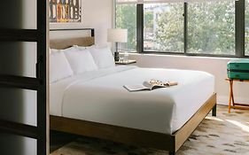 Sonder Georgetown C&O